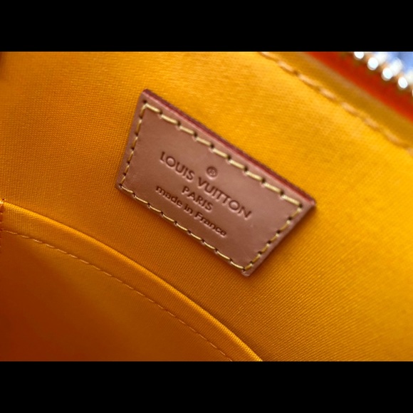 AUTHENTIC Louis Vuitton Jaune Passion Monogram Vernis Alma PM - Picture 5 of 16